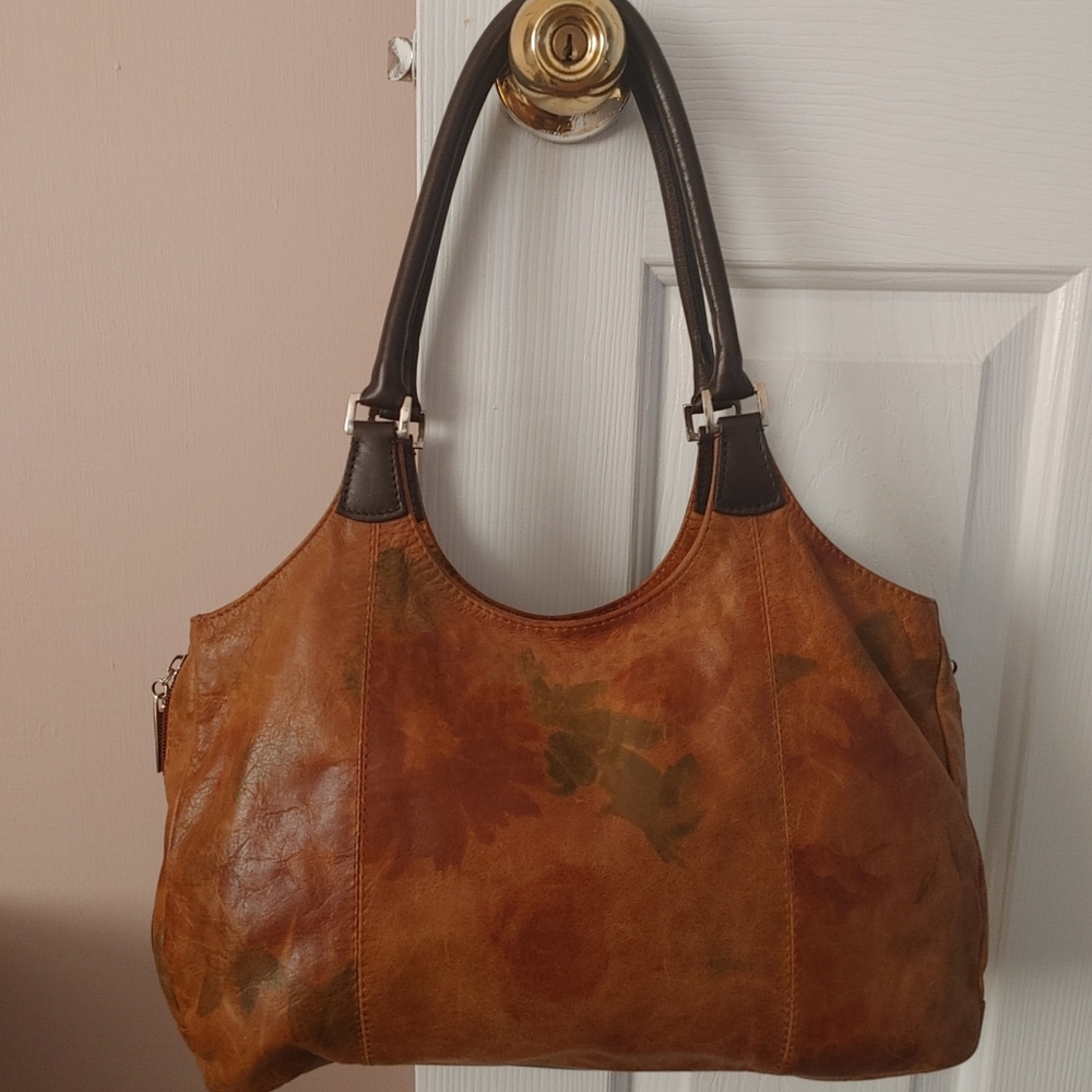 Elegant Brown Leather Crossbody Bag
